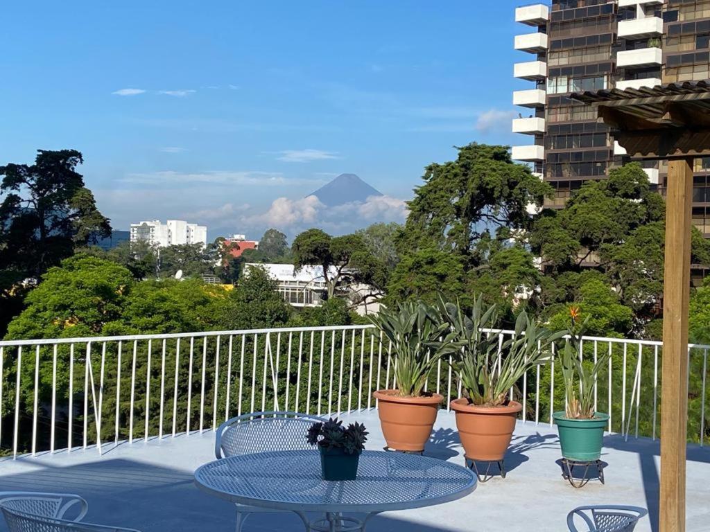 Apartamentos Reforma Guatemala City Exterior foto
